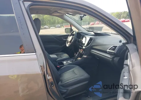 2019 Subaru Forester Limited z USA, uszkodzony, nr VIN JF2SKASC0KH462581